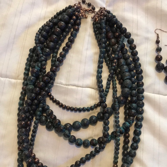 Necklace and earring set - Picture 3 of 4